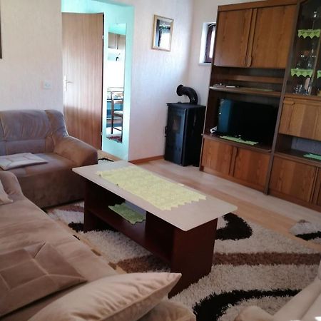 Studio Apartman Barbara Josipdol Kültér fotó